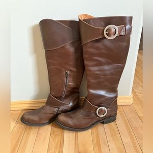 Tall brown Fluevog boots sz W9.5